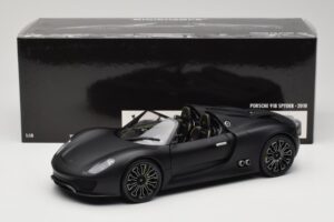 Porsche 918 Spyder Matte Black Minichamps 1:18 110060031 Metal - imagem 8 de 8