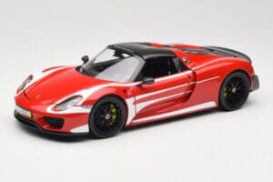 Porsche 918 Spyder Weissach Package Vermelho & Listas Brancas Minichamps 1:18 110062442 Metal - imagem 3 de 9
