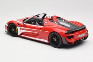 Porsche 918 Spyder Weissach Package Vermelho & Listas Brancas Minichamps 1:18 110062442 Metal - imagem 8 de 9