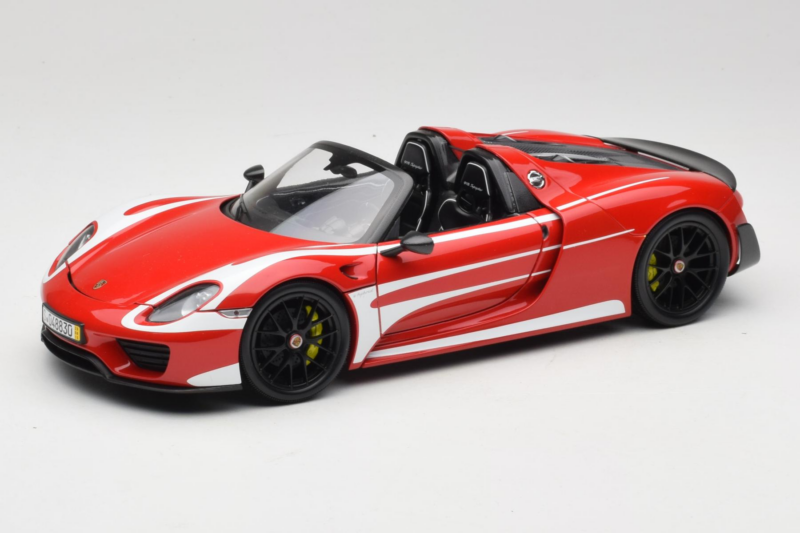 Porsche 918 Spyder Weissach Package Riscas Vermelho Branco Minichamps 1:18 110062442-O1 Metal