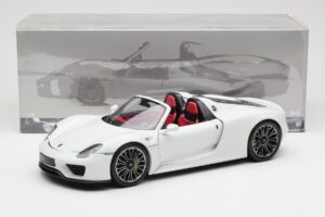 Porsche 918 Spyder Branco Minichamps 1:18 110062436 Metal - imagem 8 de 8