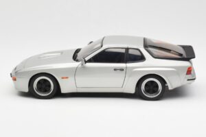 Porsche 924 Carrera GT Diamond Prata AUTOart 1:18 78002 Metal - imagem 4 de 8