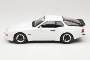 Porsche 924 Carrera GT Branco MCG 1:18 MCG18197 Metal - imagem 3 de 6