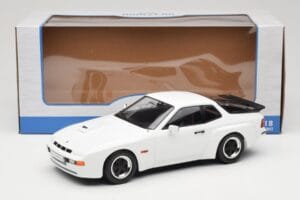 Porsche 924 Carrera GT Branco MCG 1:18 MCG18197 Metal - imagem 6 de 6