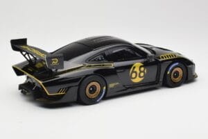Porsche 935/19 Preto com Riscas Douradas Minichamps 1:18 155067568 Metal - imagem 2 de 6