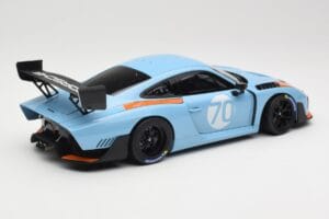 Porsche 935/19 Grello 77 Motorsport Gulf Minichamps 1:18 155067570 Metal - imagem 3 de 6