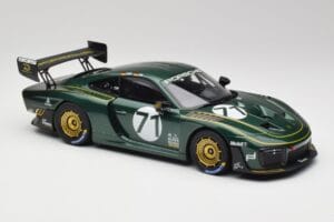 Porsche 935/19 #71 Tenner Racing 2019 Minichamps 1:18 155067571 Metal - imagem 4 de 6