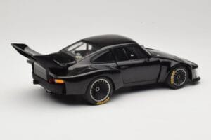 Porsche 935 Turbo Group 5 1976 Exoto 1:18 18101 Metal - imagem 3 de 8