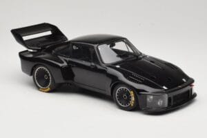 Porsche 935 Turbo Group 5 1976 Exoto 1:18 18101 Metal - imagem 6 de 8