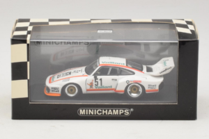 Porsche 935 Vaillant #51 B. Wollek Zolder 1977 Minichamps 1:43 400776351 Metal - imagem 4 de 4