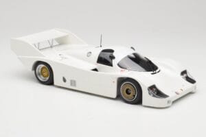 Porsche 956K Plain Body 1982 Minichamps 1:18 155826600 Metal - imagem 4 de 6