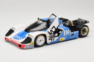 Porsche 956L #47 Hugo Boss V. Merl / H. Grohs / A. Plankenhorn 24 Hours of Le Mans 1984 Minichamps 1:18 183846947 Metal - imagem 2 de 8