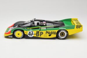 Porsche 956L BP #47 P. Henn / C. Ballot-Lena 24 Hours of Le Mans 1983 Minichamps 1:18 180836947 Metal - imagem 4 de 8