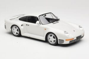 Porsche 959 White Metallic Minichamps 1:18 155066206 Metal - imagem 4 de 6
