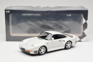 Porsche 959 White Metallic Minichamps 1:18 155066206 Metal - imagem 6 de 6