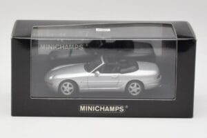 Porsche 968 Prata Minichamps 1:43 400062332 Metal - imagem 4 de 4