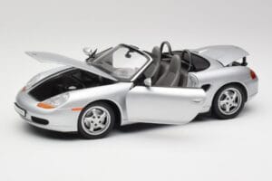 Porsche Boxster 986 Cabriolet Arctic Prata Metálico UT Models 1:18 27852 Metal - imagem 2 de 8