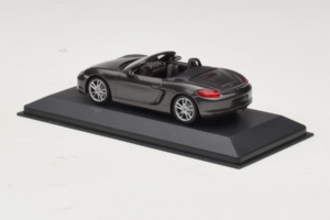 Porsche Boxster 981 S Grey Metallic Minichamps 1:43 PORSCHE005 Metal - imagem 3 de 4