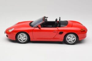 Porsche Boxster S 986 Guards Vermelho UT Models 1:18 27861-M1 Metal - imagem 4 de 8