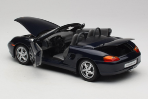 Porsche Boxster 986 S Night Blue UT Models 1:18 WAP021006-R1 Metal - imagem 5 de 8