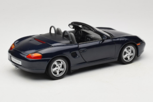 Porsche Boxster S 986 Night Blue UT Models 1:18 WAP021006 Metal - imagem 2 de 7
