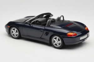 Porsche Boxster S 986 Night Blue UT Models 1:18 WAP021006 Metal - imagem 6 de 7