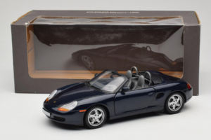 Porsche Boxster S 986 Night Blue UT Models 1:18 WAP021006 Metal - imagem 7 de 7