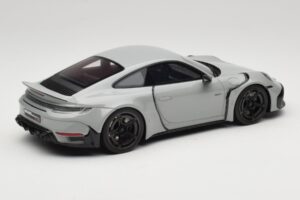Porsche Brabus 900 Rocket R 992 Nardo Grey GT Spirit 1:18 GT930 Resina - imagem 2 de 6