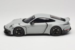 Porsche Brabus 900 Rocket R 992 Nardo Grey GT Spirit 1:18 GT930 Resina - imagem 3 de 6