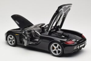 Porsche Carrera GT 980 Preto Maisto 1:18 36622 Metal - imagem 5 de 8