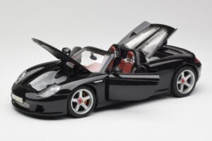 Porsche Carrera GT Preto Maisto 1:18 36665 Metal - imagem 2 de 8