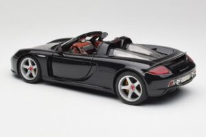 Porsche Carrera GT Preto Maisto 1:18 36665 Metal - imagem 7 de 8