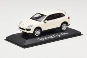 Porsche Cayenne 958 S Hybrid Branco Minichamps 1:43 WAP0200040B Metal - imagem 2 de 4