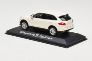 Porsche Cayenne 958 S Hybrid Branco Minichamps 1:43 WAP0200040B Metal - imagem 3 de 4