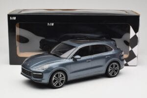 Porsche Cayenne 958 Turbo S Blue Metallic Minichamps 1:18 155066071 Metal - imagem 6 de 6