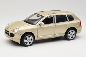 Porsche Cayenne S 955 Bege Maisto 1:18 WAPC2100213 Metal