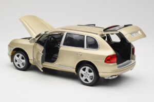 Porsche Cayenne S 955 Bege Maisto 1:18 WAPC2100213 Metal - imagem 5 de 8