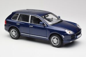 Porsche Cayenne S 9PA Dark Sea Azul Metálico Maisto 1:18 31635 Metal - imagem 6 de 8