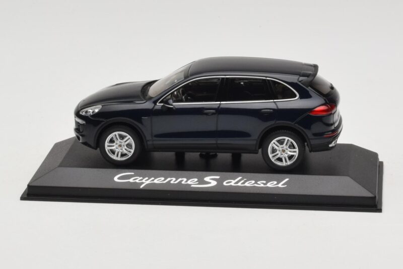Porsche Cayenne 958 S Diesel Blue Metallic Minichamps 1:43 WAP0200080E Metal
