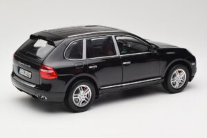 Porsche Cayenne Turbo 957 Preto Norev 1:18 WAP02112317 Metal - imagem 3 de 8