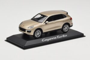 Porsche Cayenne 958 Turbo Dourado Minichamps 1:43 WAP0200050E Metal - imagem 2 de 4