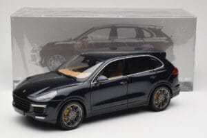 Porsche Cayenne Turbo S 958 Blue Metallic Minichamps 1:18 110064001 Metal - imagem 8 de 8