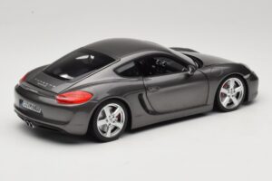 Porsche Cayman 981 S Cinzento Minichamps 1:18 WAP0210070D Metal - imagem 3 de 8
