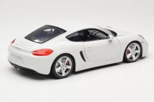 Porsche Cayman 981 Branco Minichamps 1:18 113062221 Metal - imagem 2 de 8
