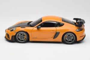 Porsche Cayman GT4 RS 982 Weissach Package Bahama Yellow Norev 1:18 187252 Metal - imagem 4 de 8