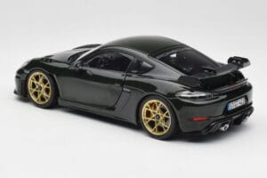 Porsche Cayman GT4 RS 982 Weissach Package Brewster Green Norev 1:18 187250 Metal - imagem 7 de 8