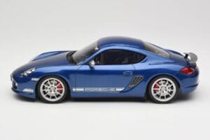 Porsche Cayman R 987.2 Aqua Blue Metallic GT Spirit 1:18 GT901 Resina - imagem 3 de 6