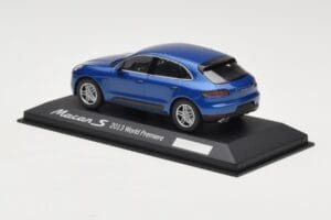 Porsche Macan 95B S Azul World Premiere Minichamps 1:43 WAP0201550E Metal - imagem 3 de 4