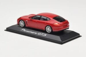 Porsche Panamera 970 GTS Vermelho Minichamps 1:43 WAP0200230C Metal - imagem 3 de 4