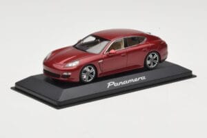 Porsche Panamera 970 Red Metallic Minichamps 1:43 WAP0200119 Metal - imagem 2 de 4